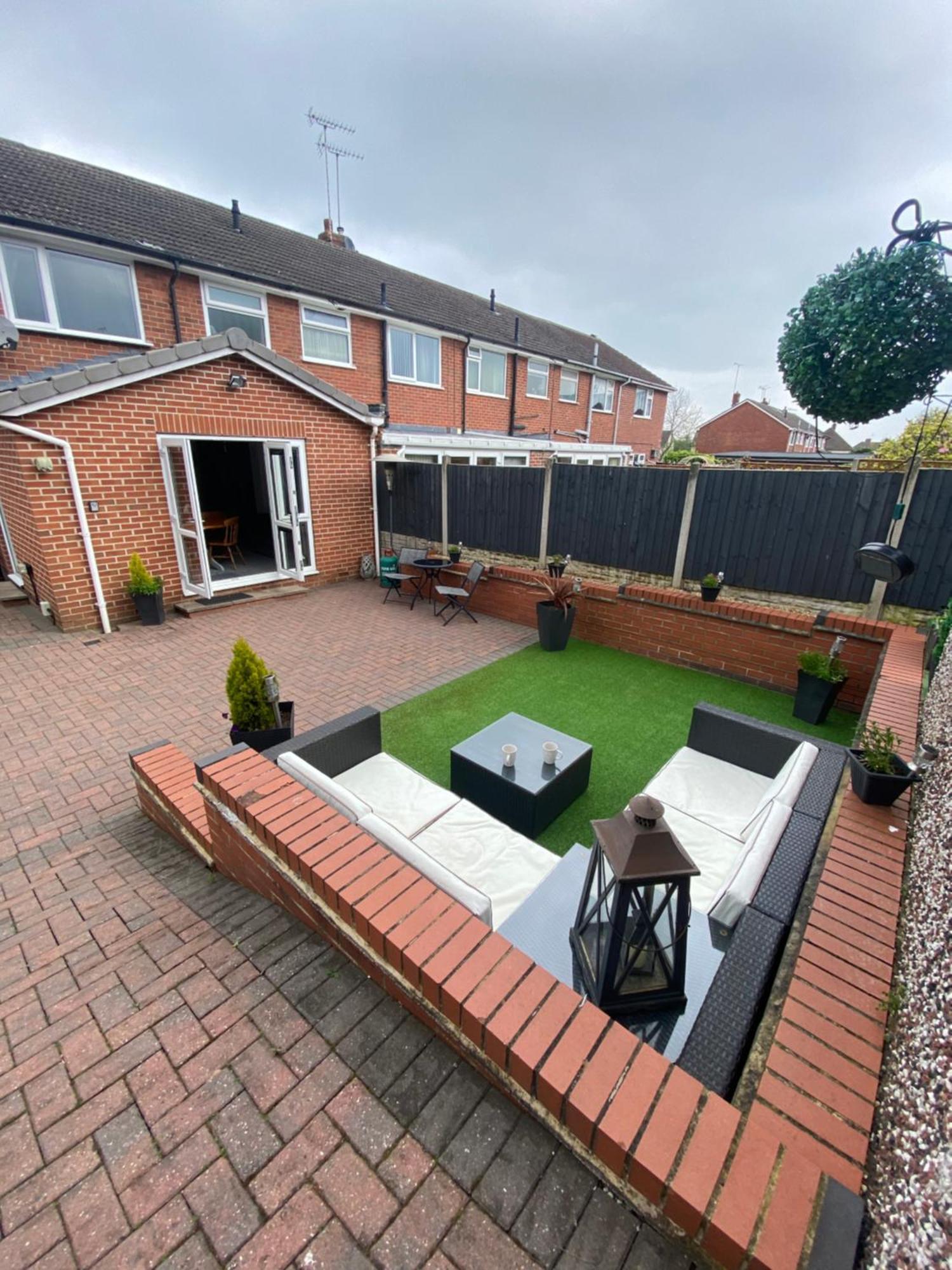 The Brook House - Spacious 3 Bed Home From Home In Burton 외부 사진